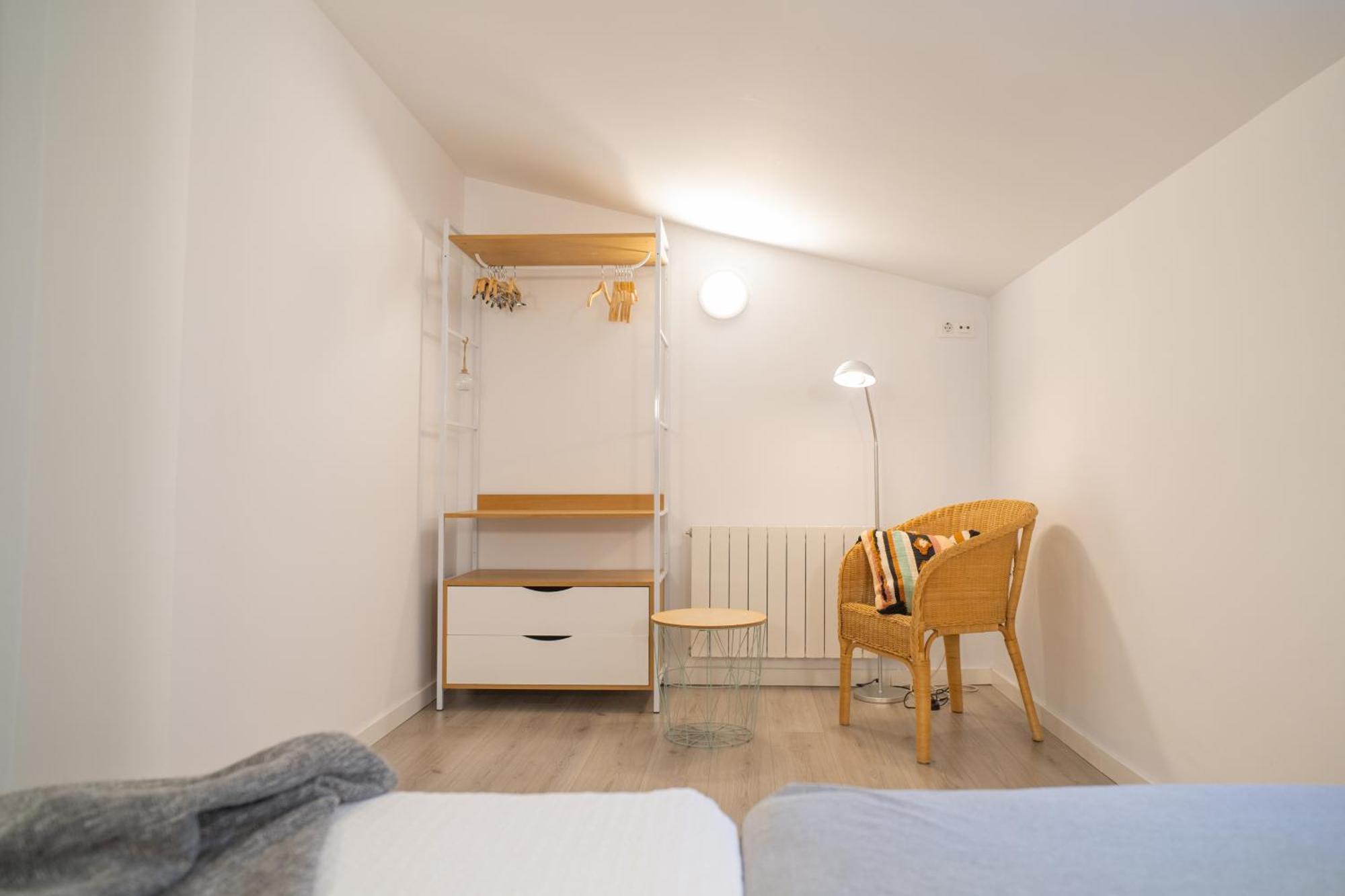Ca Lespardenyer Banyoles Buitenkant foto